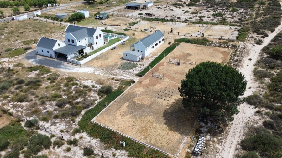 5 Bedroom Property for Sale in Cape Farms Western Cape